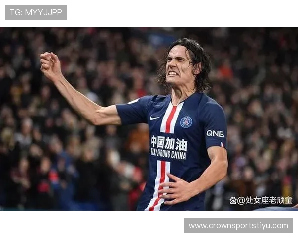 卡瓦尼训练完回家还要熨球衣？