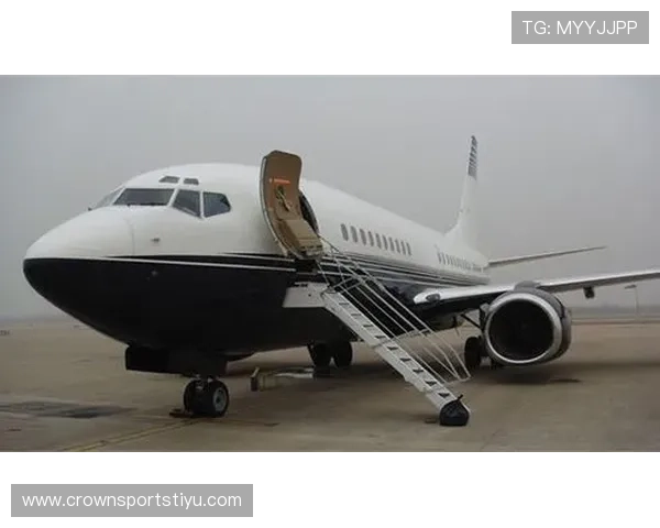 泰格·伍兹的私人飞机里程数快赶上普通人一辈子通勤了