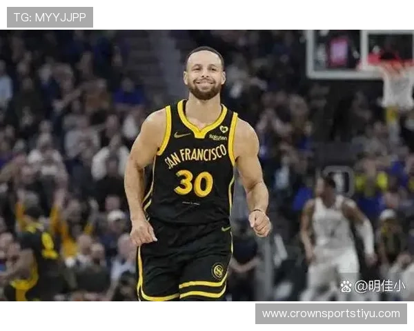 普尔无球跑位造空位，不及库里牵制力